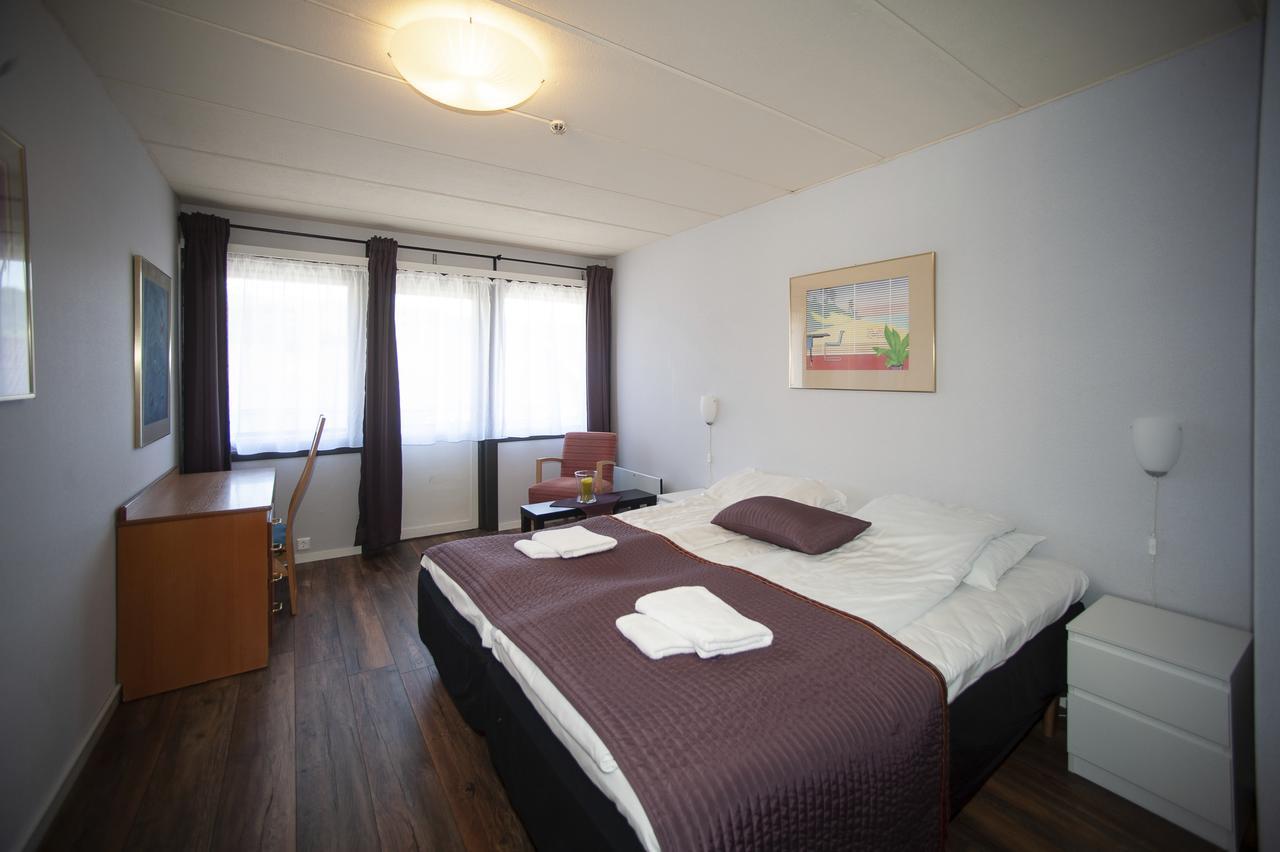 أولفيك Strand Fjordmotel المظهر الخارجي الصورة